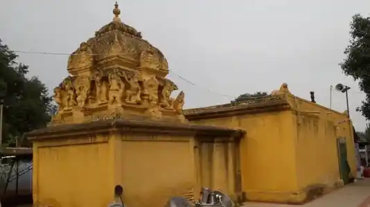 Arulmigu Angalamman Temple, Paruthipalli - 637503