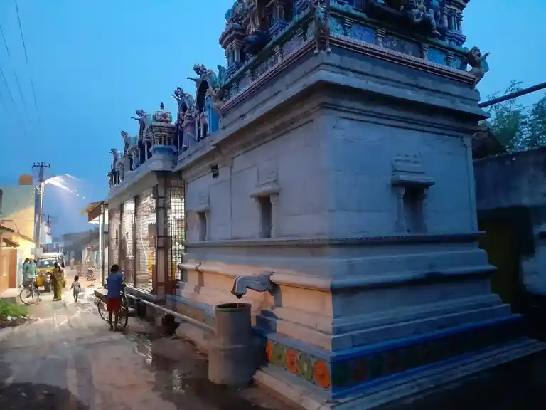 Arulmigu Angalamman Temple, Rangampettai - 632601 அருள்மிகு அங்காளம்மன் திருக்கோயில், ரங்கசமுத்திரம் - 632601, Vellore - Ancient Temple Architecture and History Image 4