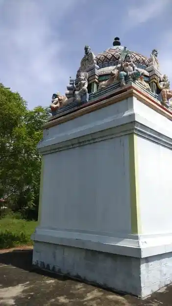 Arulmigu Angalamman Temple, Thalaiyoothu - 624618 அருள்மிகு அங்காளம்மன் மற்றும் மாரியம்மன் திருக்கோயில், தாழையூத்து - 624618, Dindigul - Ancient Temple Architecture and History Image 4