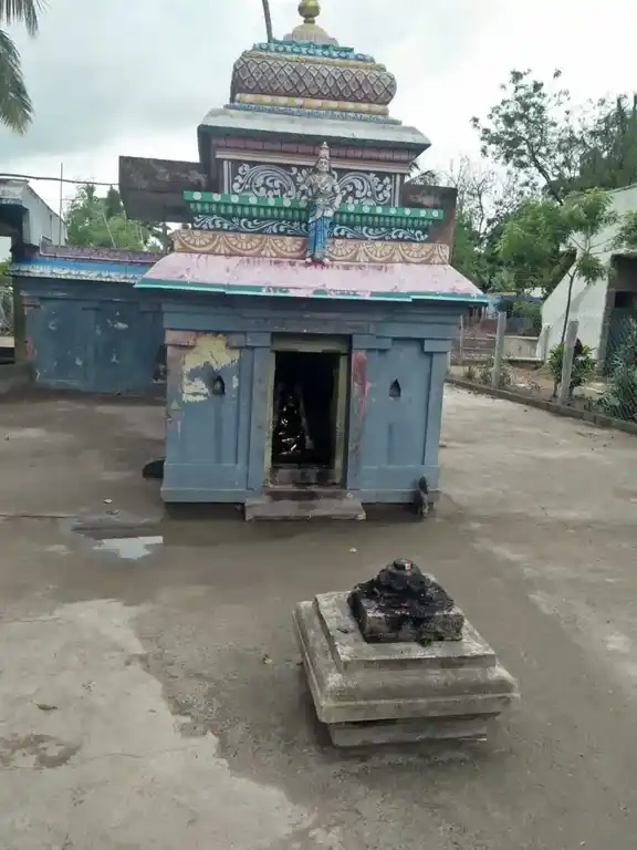 Arulmigu Angalamman Temple, Thalavay - 621730 Arulmigu Angalamman Temple, Thalavay - 621730, Ariyalur - Ancient Temple Architecture and History Image 3