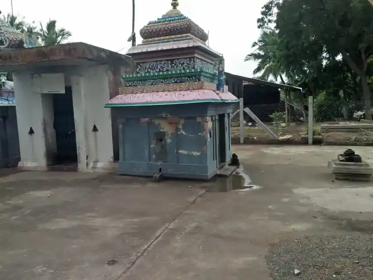 Arulmigu Angalamman Temple, Thalavay - 621730 Arulmigu Angalamman Temple, Thalavay - 621730, Ariyalur - Ancient Temple Architecture and History Image 4