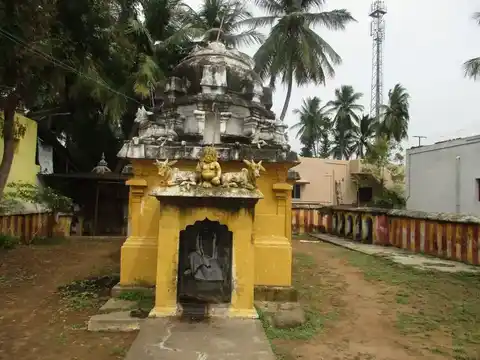 Arulmigu Angalamman Temple, Valangaiman - 612804 Arulmigu Angalamman Temple, Valangaiman - 612804, Thiruvarur - Ancient Temple Architecture and History Image 5