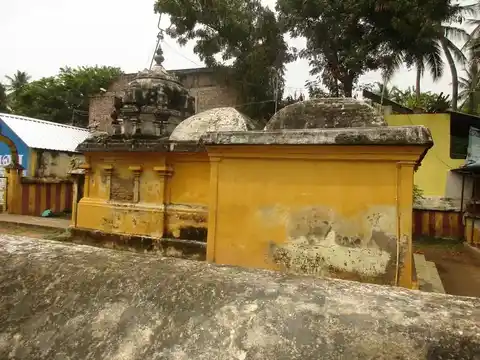 Arulmigu Angalamman Temple, Valangaiman - 612804 Arulmigu Angalamman Temple, Valangaiman - 612804, Thiruvarur - Ancient Temple Architecture and History Image 9