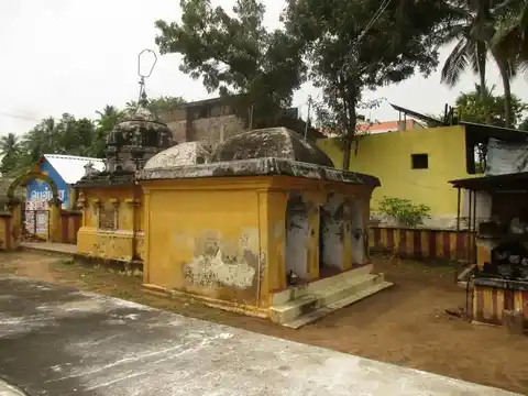 Arulmigu Angalamman Temple, Valangaiman - 612804 Arulmigu Angalamman Temple, Valangaiman - 612804, Thiruvarur - Ancient Temple Architecture and History Image 11