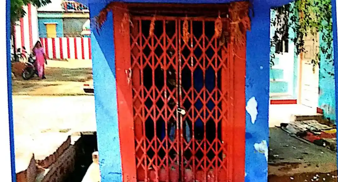Arulmigu Angalamman, Veerapathiraswamy Temple, Rasingapuram - 625528 Arulmigu Angalamman, Veerapathiraswamy Temple, Rasingapuram - 625528, Theni - Ancient Temple Architecture and History Image 3
