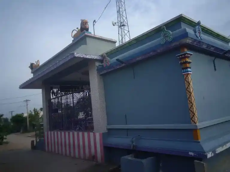 Arulmigu Angalamman, Veeraragava Samy Temple, Inside The Village, Veeraragavapuram - 631209 அருள்மிகு அங்காளம்மன், வீரராகவ சுவாமி திருக்கோயில், Inside The Village, Veeraragavapuram - 631209, Tiruvallur - Ancient Temple Architecture and History Image 4