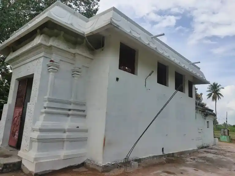 Arulmigu Angalaparameshwari Temple, Thirunaavaloor - 607204 அருள்மிகு அங்காளபரமேஸ்வரி திருக்கோயில், Thirunaavaloor - 607204, Kallakurichi - Ancient Temple Architecture and History Image 4