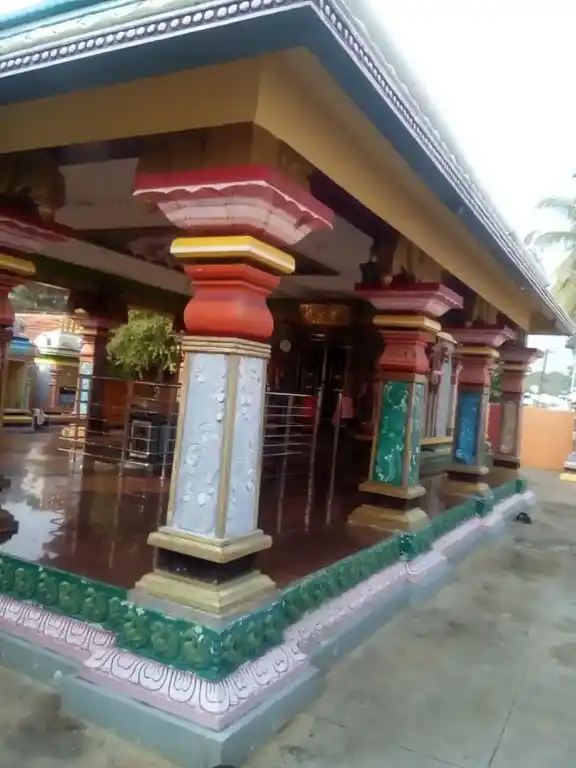 Arulmigu Angalaparameswariamman Temple, Poolavadi - 642206 அருள்மிகு அங்காளபரமேஸ்ரியம்மன் திருக்கோயில், Poolavadi - 642206, Tiruppur - Ancient Temple Architecture and History Image 5