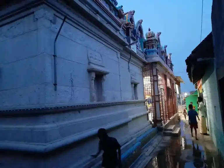 Arulmigu Angalaparmeshwari Temple, Guruvarajapettai - 632107 அருள்மிகு அங்காளபரமேஸ்வரியம்மன் திருக்கோயில், குருவராஜப்பட்டை - 632107, Ranipet - Ancient Temple Architecture and History Image 5