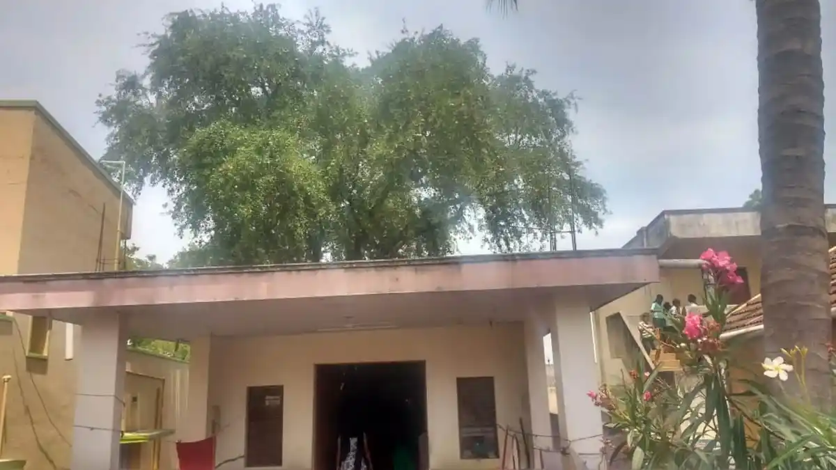 Arulmigu Angallamman Temple, Kinathukadavu - 642109 அருள்மிகு அங்காளம்மன் திருக்கோயில், கிணத்துக்கடவு - 642109, Coimbatore - Ancient Temple Architecture and History Image 2