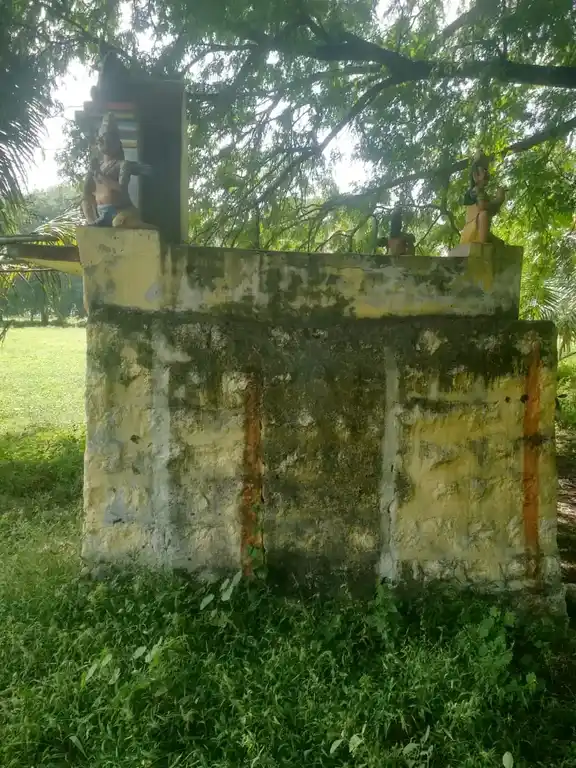 Arulmigu Anganeyaswamy Temple, Peariyanur - 636812 அருள்மிகு ஆஞ்சநேயசாமி திருக்கோயில், Peariyanur - 636812, Dharmapuri - Ancient Temple Architecture and History Image 3