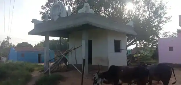 Arulmigu Anjalagiri Uttamakaragam Temple, Thuppuganapalli - 635119 அருள்மிகு அஞ்சலகிரி உத்தம கரகம் திருக்கோயில், Thuppuganapalli - 635119, Krishnagiri - Ancient Temple Architecture and History Image 2