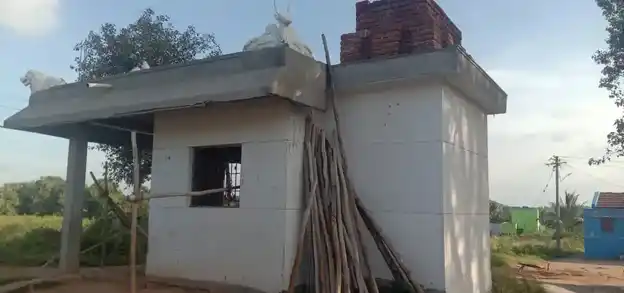 Arulmigu Anjalagiri Uttamakaragam Temple, Thuppuganapalli - 635119 அருள்மிகு அஞ்சலகிரி உத்தம கரகம் திருக்கோயில், Thuppuganapalli - 635119, Krishnagiri - Ancient Temple Architecture and History Image 4