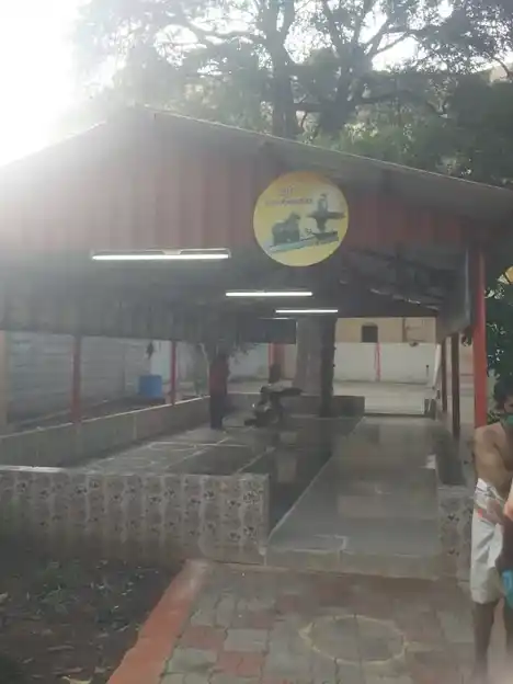 Arulmigu Anjaneya Perumal Temple, Dindigul - 624001 அருள்மிகு ஆஞ்சநேய பெருமாள் திருக்கோயில், திண்டுக்கல் - 624001, Dindigul - Ancient Temple Architecture and History Image 2