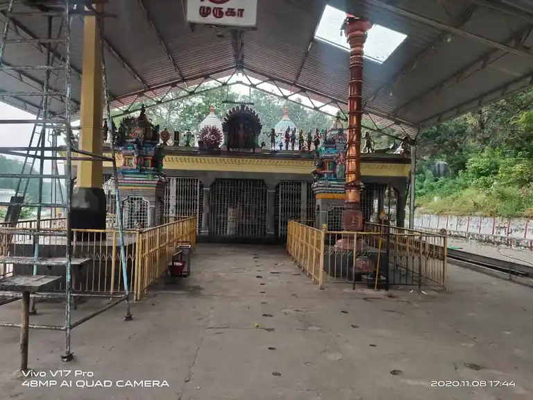 Arulmigu Anjaneya Subramaniya Swamy Temple, Katinayapalli - 635001 அருள்மிகு ஆஞ்சநேயர் சுப்பிரமணிய சுவாமி திருக்கோயில், காட்டினயனபள்ளி - 635001, Krishnagiri - Ancient Temple Architecture and History Image 4