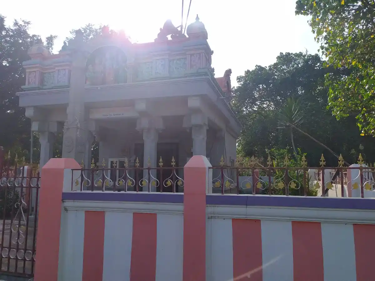 Arulmigu Anjaneya Swamy Temple, Mallasandiram - 635107 அருள்மிகு ஆஞ்சநேயசாமி திருக்கோயில், Mallasandiram - 635107, Krishnagiri - Ancient Temple Architecture and History Image 2