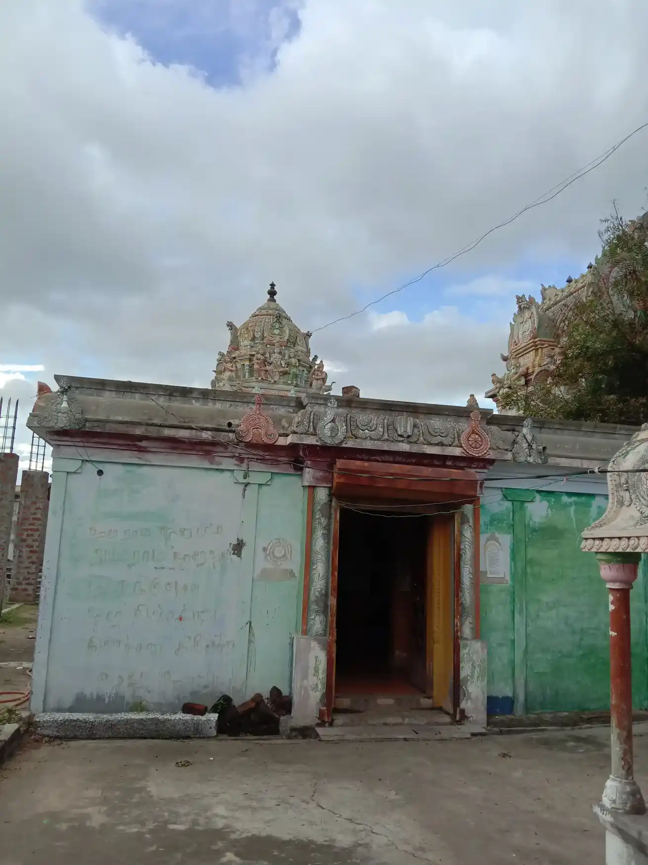 Arulmigu Anjaneyar Temple, Balamathi - 632002