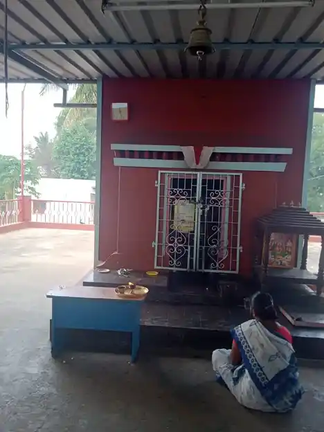 Arulmigu Anjaneyar Temple, Kadamadai, Perumbalai - 636811 அருள்மிகு ஆஞ்சநேயர் திருக்கோயில், Kadamadai, Perumbalai - 636811, Dharmapuri - Ancient Temple Architecture and History Image 2