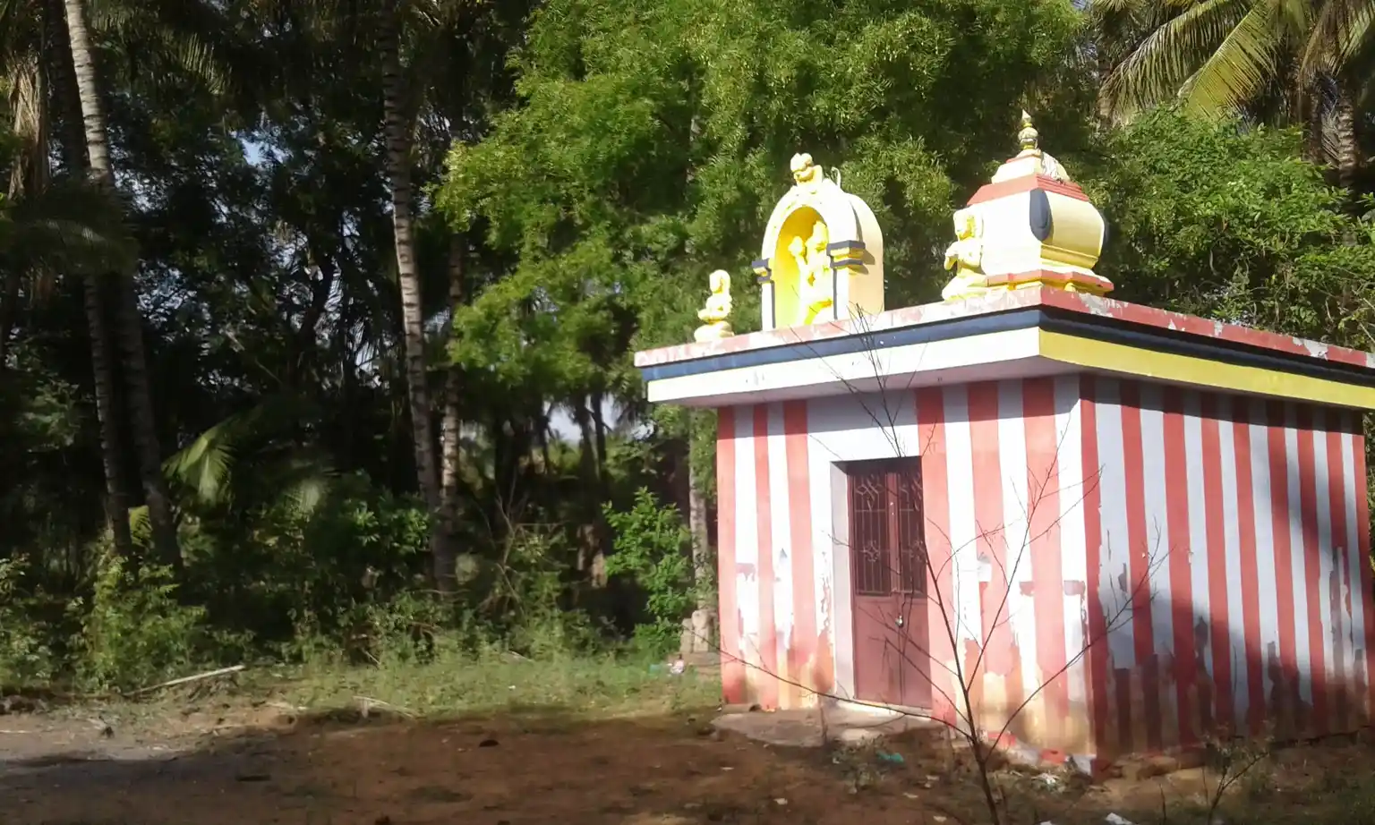 Arulmigu Anjaneyar Temple, Karupatti - 625205 அருள்மிகு ஆஞ்சநேயர் திருக்கோயில், Karupatti - 625205, Madurai - Ancient Temple Architecture and History Image 3