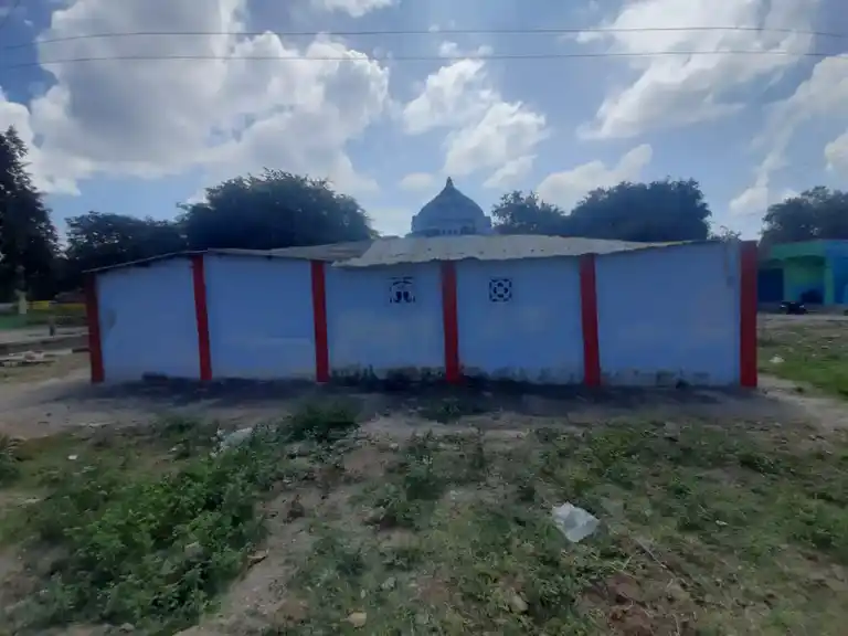 Arulmigu Anjaneyar Temple, Near Govt School, Murukampatti - 635202