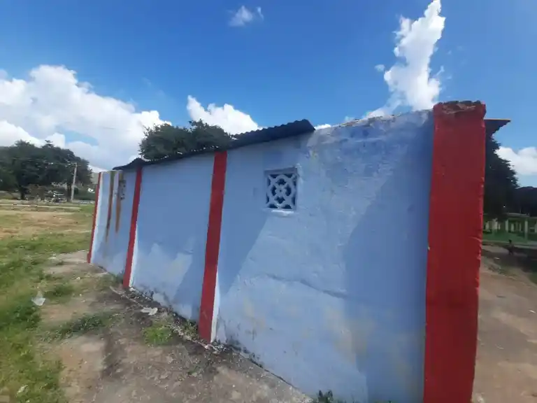 Arulmigu Anjaneyar Temple, Near Govt School, Murukampatti - 635202 அருள்மிகு ஆஞ்சிநேயர் திருக்கோயில், Near Govt School, காரிமங்கலம் - 635202, Dharmapuri - Ancient Temple Architecture and History Image 3