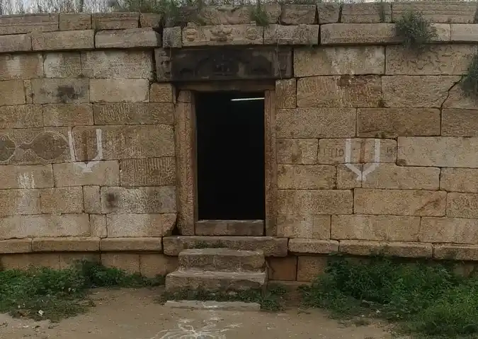 Arulmigu Anjaneyaswamy Temple, Inamsamayapuram - 621112 அருள்மிகு ஆஞ்சநேய சுவாமி திருக்கோயில், இனாம்சமயபுரம், இனாம்சமயபுரம் - 621112, Thiruchirappalli - Ancient Temple Architecture and History Image 3