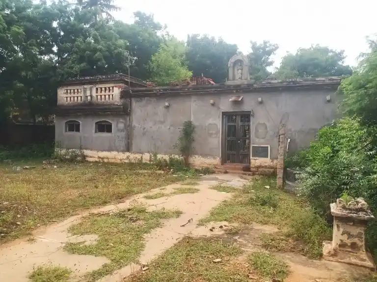 Arulmigu Anjaneyaswamy Temple, Kattuputhur - 621207 அருள்மிகு ஆஞ்சநேயசுவாமி திருக்கோயில், Kattuputhur - 621207, Thiruchirappalli - Ancient Temple Architecture and History Image 3