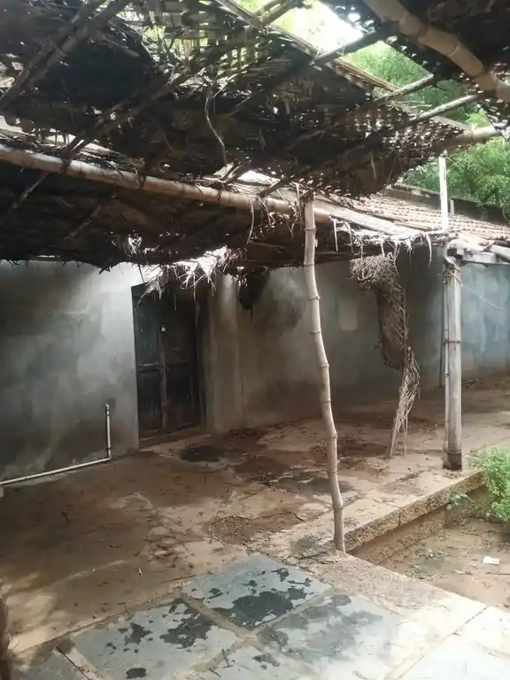 Arulmigu Anjaneyaswamy Temple, Kattuputhur - 621207 அருள்மிகு ஆஞ்சநேயசுவாமி திருக்கோயில், Kattuputhur - 621207, Thiruchirappalli - Ancient Temple Architecture and History Image 4