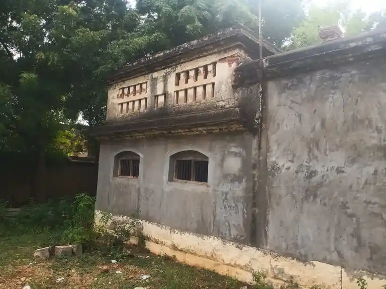 Arulmigu Anjaneyaswamy Temple, Kattuputhur - 621207 அருள்மிகு ஆஞ்சநேயசுவாமி திருக்கோயில், Kattuputhur - 621207, Thiruchirappalli - Ancient Temple Architecture and History Image 6