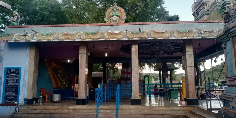 Arulmigu Anjaneyaswamy Temple, Mettala Kanavai, Moolapallipatti - 637406 அருள்மிகு ஆஞ்சநேயசுவாமி திருக்கோயில், மெட்டாலா கணவாய், மூலபள்ளிப்பட்டி - 637406, Namakkal - Ancient Temple Architecture and History Image 4