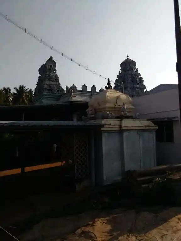 Arulmigu Anjaneyaswamy Temple, Palattrangarai, Pollachi - 642134 அருள்மிகு ஆஞ்சநேயசுவாமி திருக்கோயில், Palattrangarai, Pollachi - 642134, Coimbatore - Ancient Temple Architecture and History Image 3