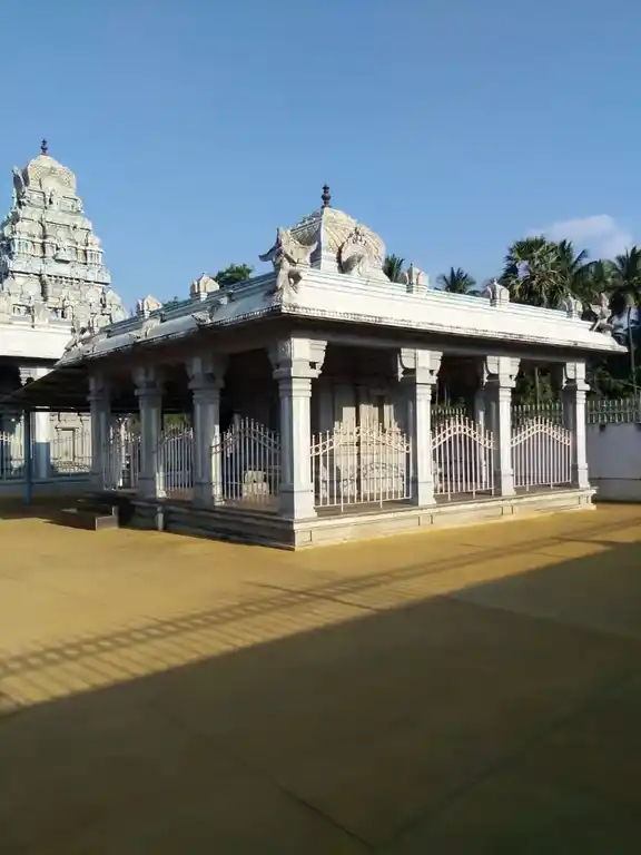 Arulmigu Anjaneyaswamy Temple, Palattrangarai, Pollachi - 642134 அருள்மிகு ஆஞ்சநேயசுவாமி திருக்கோயில், Palattrangarai, Pollachi - 642134, Coimbatore - Ancient Temple Architecture and History Image 5
