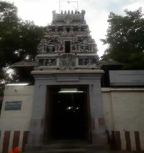 Arulmigu Anjeneyaswamy Temple, Kallukuzhi, Thiruchirappalli - 620020 அருள்மிகு ஆஞ்சநேயசுவாமி திருக்கோயில், Thiruchirappalli - 620020, Thiruchirappalli - Ancient Temple Architecture and History Image 2