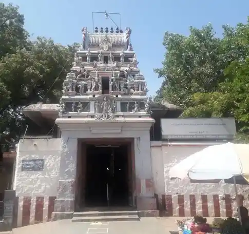 Arulmigu Anjeneyaswamy Temple, Kallukuzhi, Thiruchirappalli - 620020 அருள்மிகு ஆஞ்சநேயசுவாமி திருக்கோயில், Thiruchirappalli - 620020, Thiruchirappalli - Ancient Temple Architecture and History Image 4