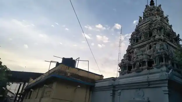 Arulmigu Ankala Parameshwariamman Matrum Vaani Karuppanasamy Temple, Near Market, Paramakudi - 623707 அருள்மிகு அங்காளபரமேஸ்வரி அம்மன் மற்றும் வாணி கருப்பணசுவாமி திருக்கோயில், Near Market, Paramakudi - 623707, Ramanathapuram - Ancient Temple Architecture and History Image 4