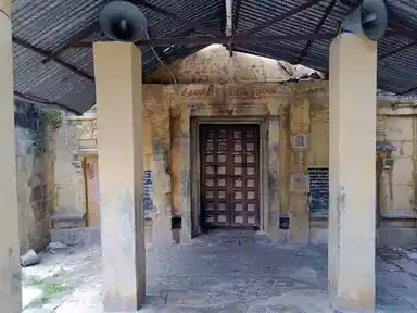 Arulmigu Annaikatha Perumal Temple, Narayapuram Kalappal - 614710 அருள்மிகு ஆனைக்காத்தப்பெருமாள் திருக்கோயில், Narayapuram Kalappal - 614710, Thiruvarur - Ancient Temple Architecture and History Image 4