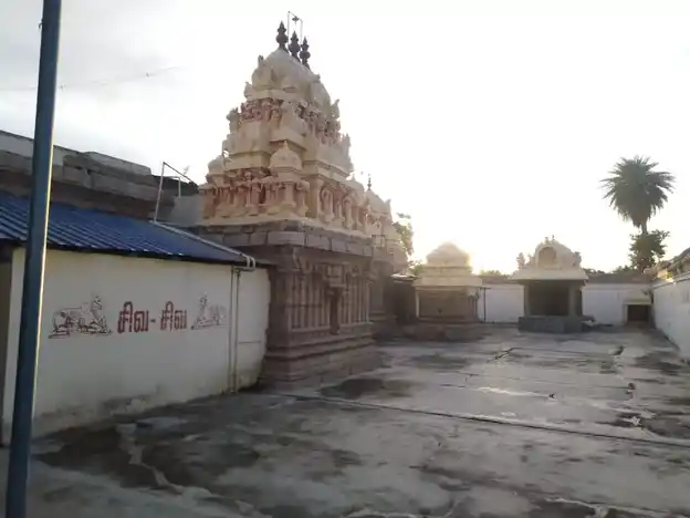 Arulmigu Annamalai Nathaswamy Temple, Mannargudi, Mannargudi - 614001 அருள்மிகு அண்ணாமலைநாதசாமி திருக்கோயில், மன்னார்குடி - 614001, Thiruvarur - Ancient Temple Architecture and History Image 4