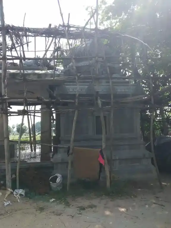 Arulmigu Annamalai Vigneswarar Temple, Manikkavaasal, Aalalasundaram - 609102 அருள்மிகு அண்ணாமலை விக்னேஸ்வரர் திருக்கோயில், Manikkavaasal, Sirkali - 609102, Mayiladuthurai - Ancient Temple Architecture and History Image 3