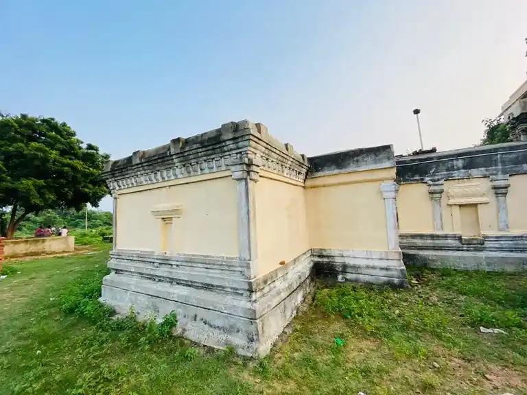 Arulmigu Annamalaiyar Temple, Main Road Kannambakkam Bus Stand, Nadavambakkam - 601204 அருள்மிகு அன்னாமலையார் திருக்கோயில், Main Road Kannambakkam Bus Stand, Nadavambakkam - 601204, Tiruvallur - Ancient Temple Architecture and History Image 4