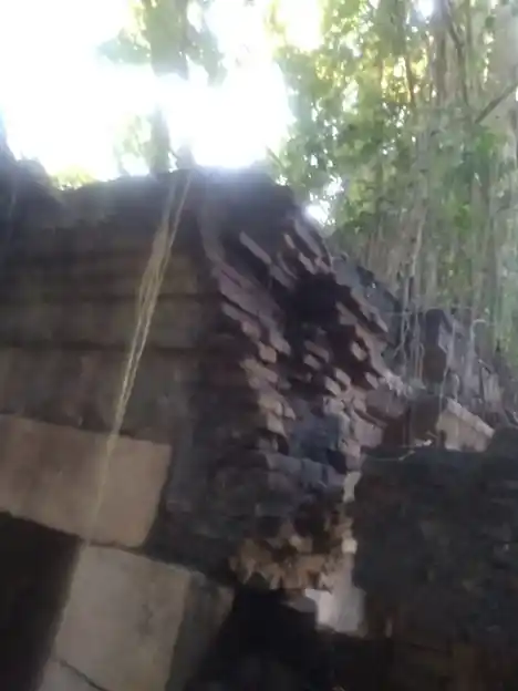 Arulmigu Annamalaiyar Temple, Thiruvilaiyattam - 609306 அருள்மிகு அண்ணாமலையார் திருக்கோயில், Thiruvilaiyattam - 609306, Mayiladuthurai - Ancient Temple Architecture and History Image 3