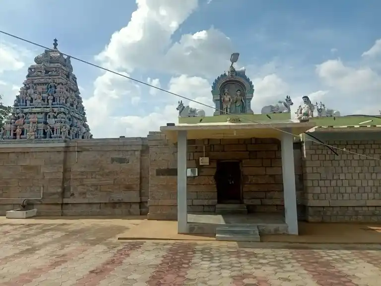 Arulmigu Annamar Temple, Ettiveerampalayam - 641654 அருள்மிகு அண்ணமார் திருக்கோயில், Ettiveerampalayam - 641654, Tiruppur - Ancient Temple Architecture and History Image 3