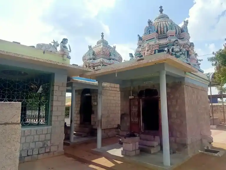 Arulmigu Annamar Temple, Ettiveerampalayam - 641654 அருள்மிகு அண்ணமார் திருக்கோயில், Ettiveerampalayam - 641654, Tiruppur - Ancient Temple Architecture and History Image 7