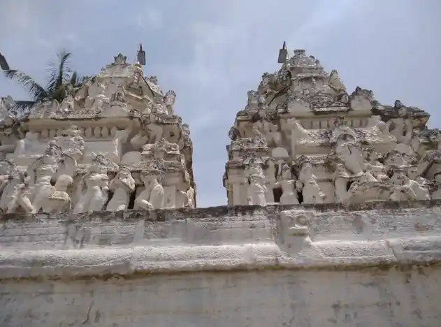 Arulmigu Annamar Temple, Vadamugam Vellode - 638112 அருள்மிகு அண்ணமார் திருக்கோயில், வடமுகம் வெள்ளோடு - 638112, Erode - Ancient Temple Architecture and History Image 2