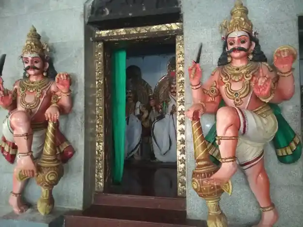 Arulmigu Annamarsami Temple, Maniyanur - 637201 அருள்மிகு அண்ணமார்சாமி திருக்கோயில், மணியனூர் - 637201, Namakkal - Ancient Temple Architecture and History Image 9