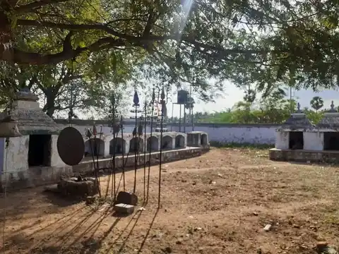 Arulmigu Annamarswamy Temple, Kulavilakku - 638109 Temple