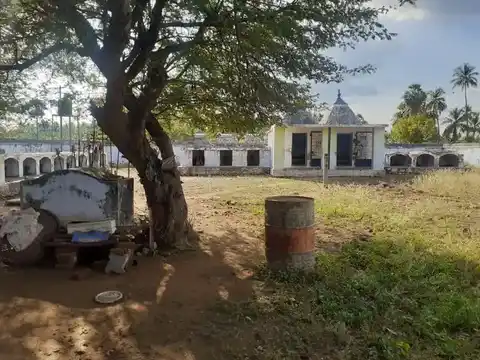 Arulmigu Annamarswamy Temple, Kulavilakku - 638109 அருள்மிகு அண்ணமார் சாமி திருக்கோயில், Kulavilakku - 638109, Erode - Ancient Temple Architecture and History Image 4