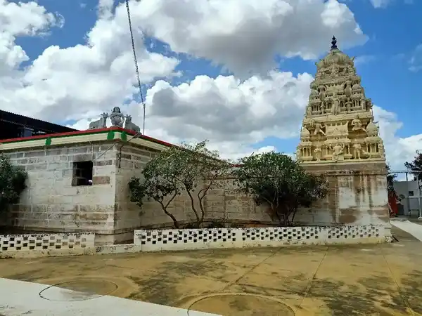 Arulmigu Annamarswamy Temple, Molipalli - 637201 அருள்மிகு அண்ணமார் ஸ்வாமி திருக்கோயில், மோளியப்பள்ளி - 637201, Namakkal - Ancient Temple Architecture and History Image 4