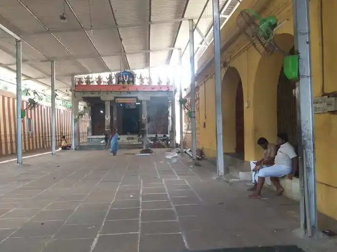 Arulmigu Annanperumal Temple, Annanperumalkoil - 609109 அருள்மிகு அண்ணன்பெருமாள் திருக்கோயில், அன்னன்பெருமாள் கோயில் - 609109, Mayiladuthurai - Ancient Temple Architecture and History Image 2