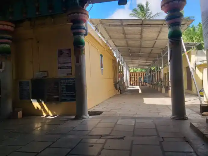 Arulmigu Annanperumal Temple, Annanperumalkoil - 609109 அருள்மிகு அண்ணன்பெருமாள் திருக்கோயில், அன்னன்பெருமாள் கோயில் - 609109, Mayiladuthurai - Ancient Temple Architecture and History Image 3