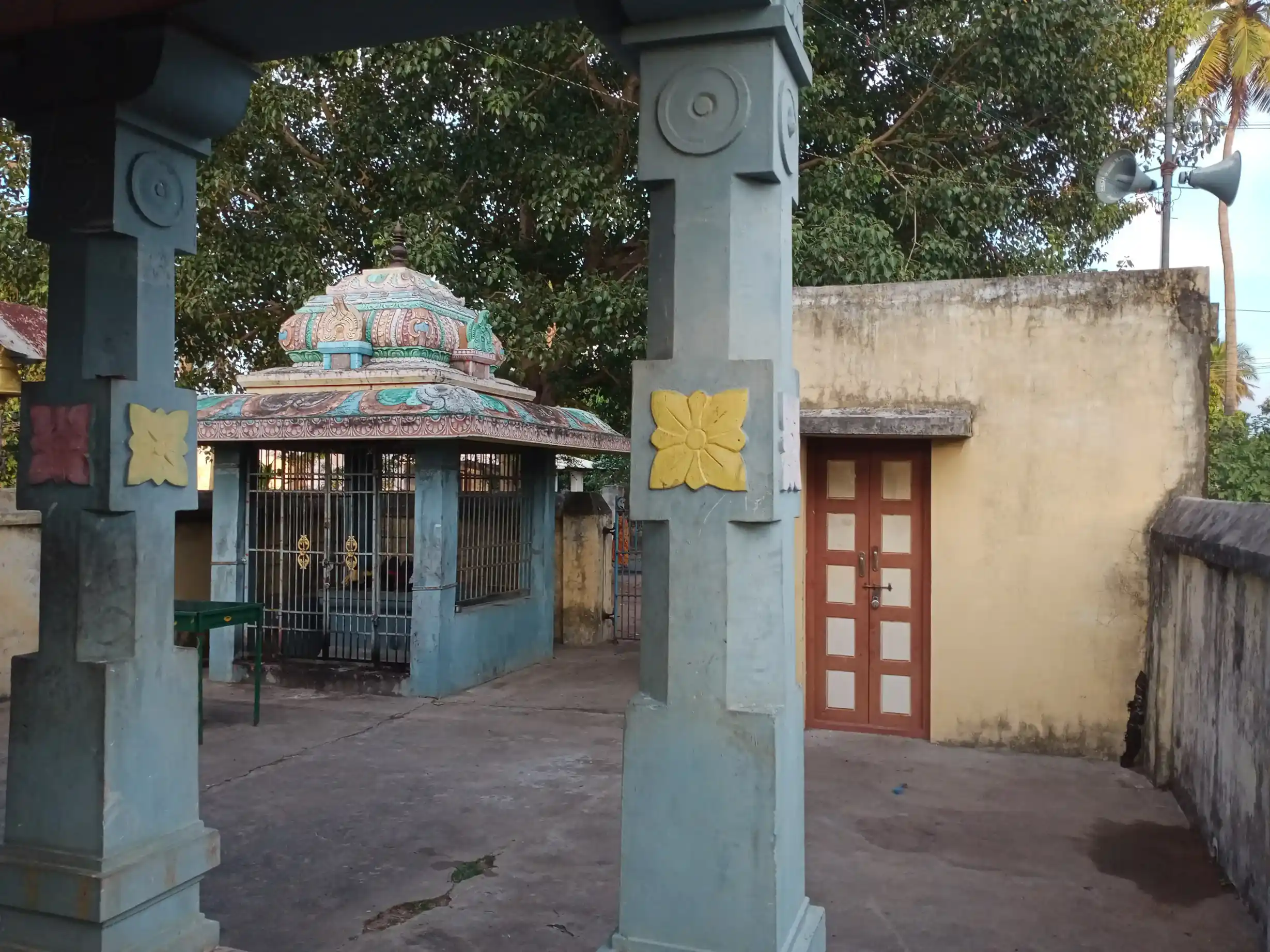 Arulmigu Annathana Chadram, Kanjikudikadu - 614019 Arulmigu Annathana Chadram, Kanjikudikadu - 614019, Thiruvarur - Ancient Temple Architecture and History Image 5